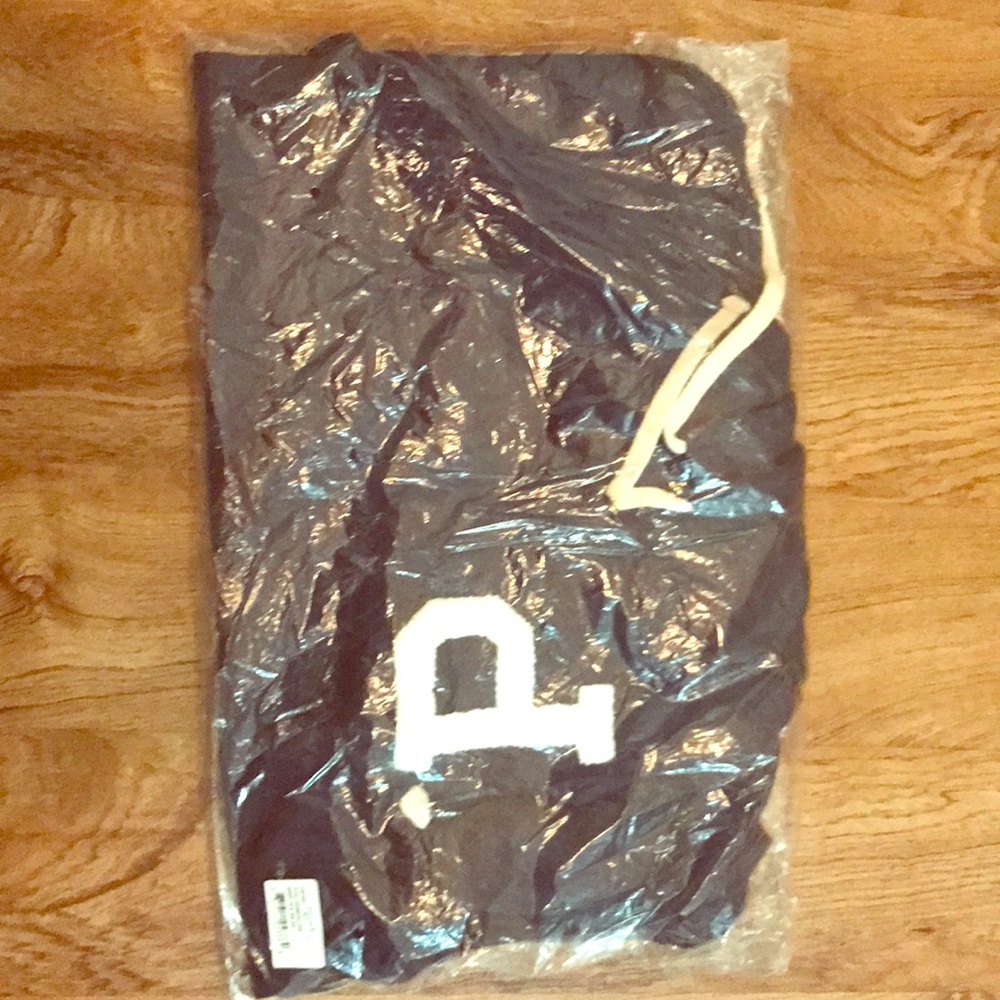 Never worn men’s hoodie